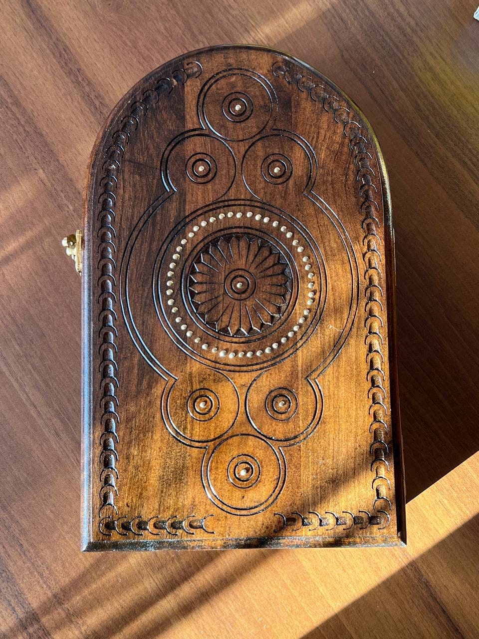 Handmade wooden wall key holder. Wood Carved key box